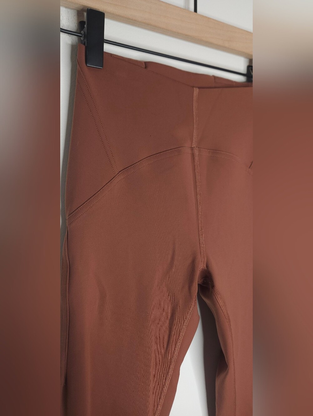 Lululemon Instil High Rise Legging - Picture 4 of 7